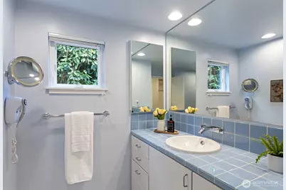 3813 NE 70th Street, Seattle, WA 98115 - Photo 20