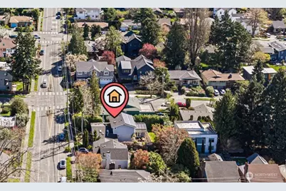 3813 NE 70th Street, Seattle, WA 98115 - Photo 2