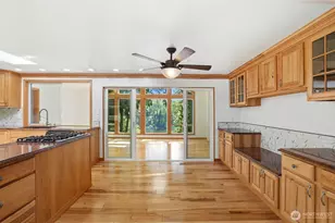4820 W Tapps Dr E, Lake Tapps, WA 98391 - Photo 6