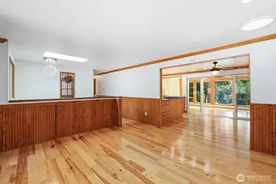 4820 W Tapps Drive E, Lake Tapps, WA 98391 - Photo 4