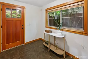 140 21st Ave E, Seattle, WA 98112 - Photo 4