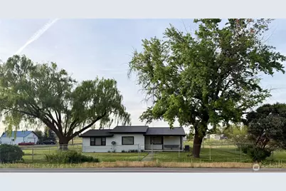 230 NW Watson Street, Creston, WA 99117 - Photo 2