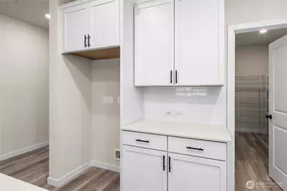13918 208th Avenue E, Bonney Lake, WA 98391 - Photo 8