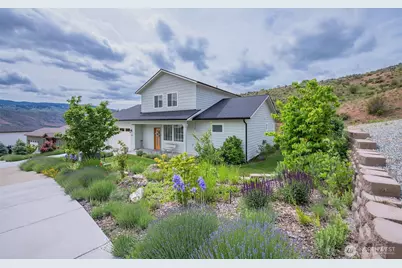 9975 Saska Way, Entiat, WA 98822 - Photo 2