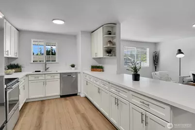 629 107th Place SW, Everett, WA 98204 - Photo 8