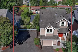 3030 31st Ave W, Seattle, WA 98199 - Photo 2