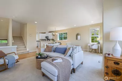 3030 31st Avenue W, Seattle, WA 98199 - Photo 8