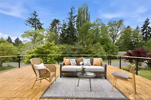 9526 7th Ave NW, Seattle, WA 98117 - Photo 12