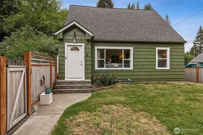 1022 Brawne Avenue NW, Olympia, WA 98502 - Photo 1