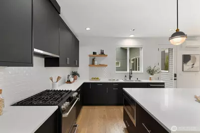 6233 Carleton Avenue S, Seattle, WA 98108 - Photo 10