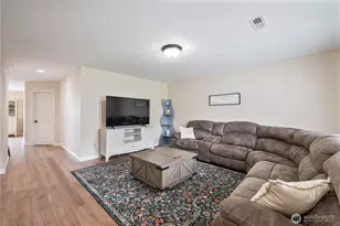 135 Haley Dr, Longview, WA 98632 - Photo 4