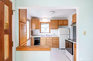 828 S Hawthorne St, Tacoma, WA 98465 - Photo 6