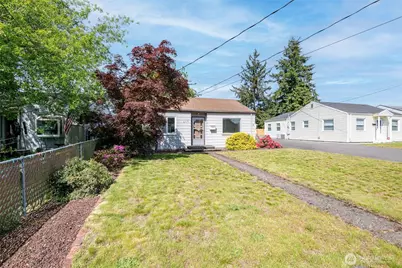 828 S Hawthorne Street, Tacoma, WA 98465 - Photo 1