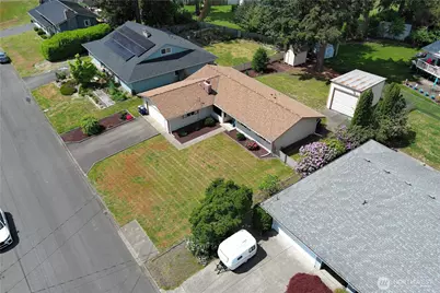 3335 19th Street SE, Auburn, WA 98092 - Photo 2