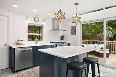 842 NW 97th Street, Seattle, WA 98117 - Photo 10