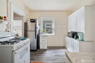 800 Harrison St, Seattle, WA 98109 - Photo 24