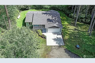 611 SW Camano Drive, Camano Island, WA 98282 - Photo 32
