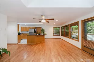 566 E Pointes Dr W, Shelton, WA 98584 - Photo 4