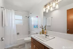 14804 12th Ave SW, Burien, WA 98166 - Photo 14