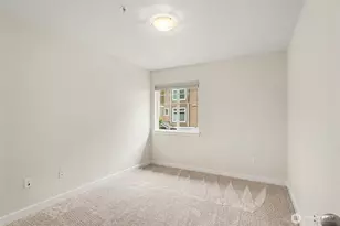 3500 E Lake Sammamish Pkwy SE, Sammamish, WA 98075 - Photo 18