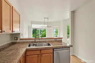 3500 E Lake Sammamish Pkwy SE, Sammamish, WA 98075 - Photo 10