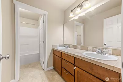 7076 Prism Street SE, Lacey, WA 98513 - Photo 32