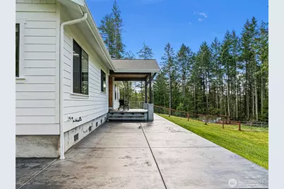 10128 Merlins Lane NW, Bremerton, WA 98312 - Photo 32