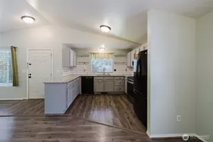 644 Adele Ave, Bremerton, WA 98312 - Photo 8
