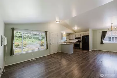 644 Adele Avenue, Bremerton, WA 98312 - Photo 4