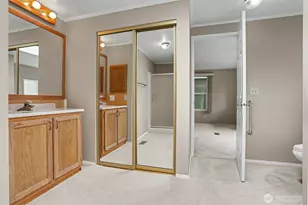 905 243rd St SW, Bothell, WA 98021 - Photo 22