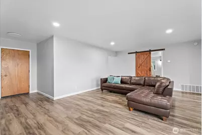 6119 209th Street NE, Arlington, WA 98223 - Photo 4