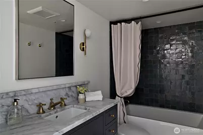 2929 1st Avenue #519, Seattle, WA 98121 - Photo 32