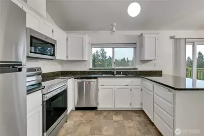 14407 68th Avenue Ct E, Puyallup, WA 98375 - Photo 12