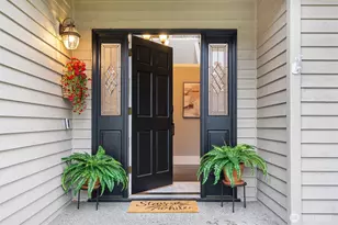 4613 NE 19th St, Renton, WA 98059 - Photo 2