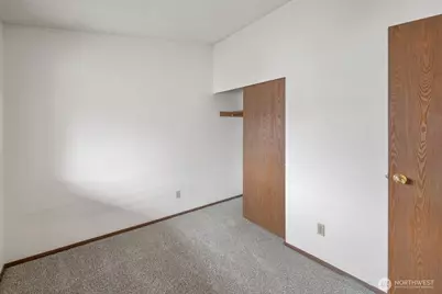 323 SW 112th Street #102, Seattle, WA 98146 - Photo 20