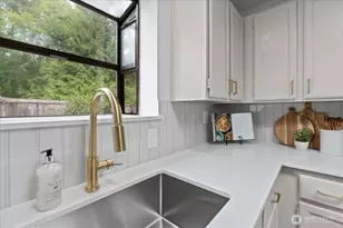 1340 NW Huckle Dr, Bremerton, WA 98311 - Photo 12