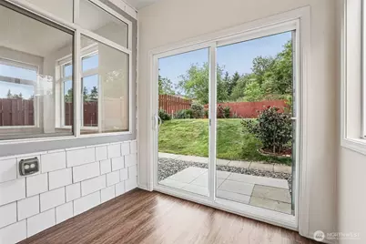 8128 Wolcott Avenue S, Seattle, WA 98118 - Photo 22