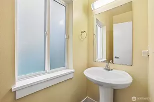 8128 Wolcott Ave S, Seattle, WA 98118 - Photo 10