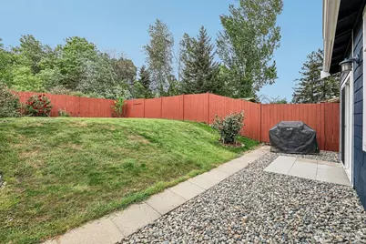 8128 Wolcott Avenue S, Seattle, WA 98118 - Photo 24