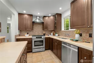 11007 Alton Ave NE, Seattle, WA 98125 - Photo 12