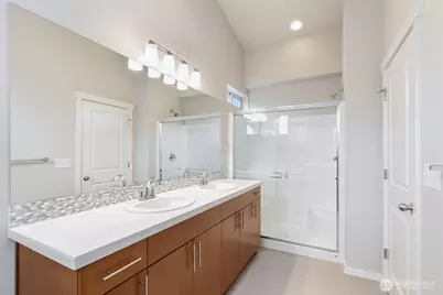 314 Chelan Avenue NE, Renton, WA 98059 - Photo 22