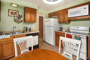 9226 Sharon Dr, Everett, WA 98204 - Photo 4