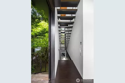 3310 E Laurelhurst Drive NE, Seattle, WA 98105 - Photo 24