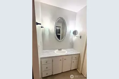 8210 University Point Circle NE, Bremerton, WA 98311 - Photo 10