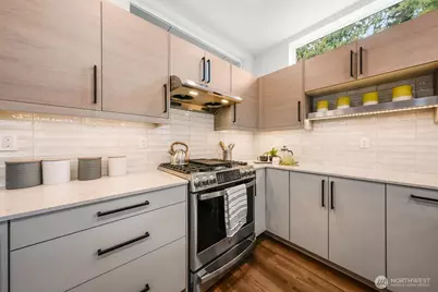 114 NE 180th Street #D, Shoreline, WA 98155 - Photo 10