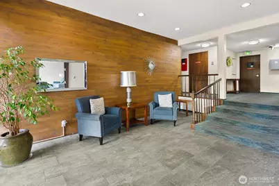 2858 32nd Avenue W #106, Seattle, WA 98199 - Photo 2