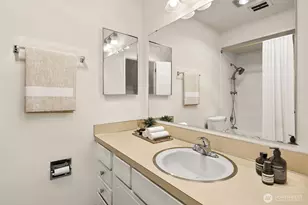 2858 32nd Ave W, Seattle, WA 98199 - Photo 16