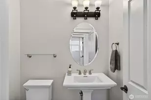 1908 29th Pl, Anacortes, WA 98221 - Photo 10
