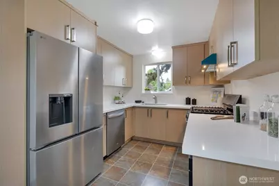 7727 27th Avenue NW, Seattle, WA 98117 - Photo 8