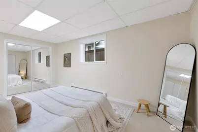 7727 27th Avenue NW, Seattle, WA 98117 - Photo 24